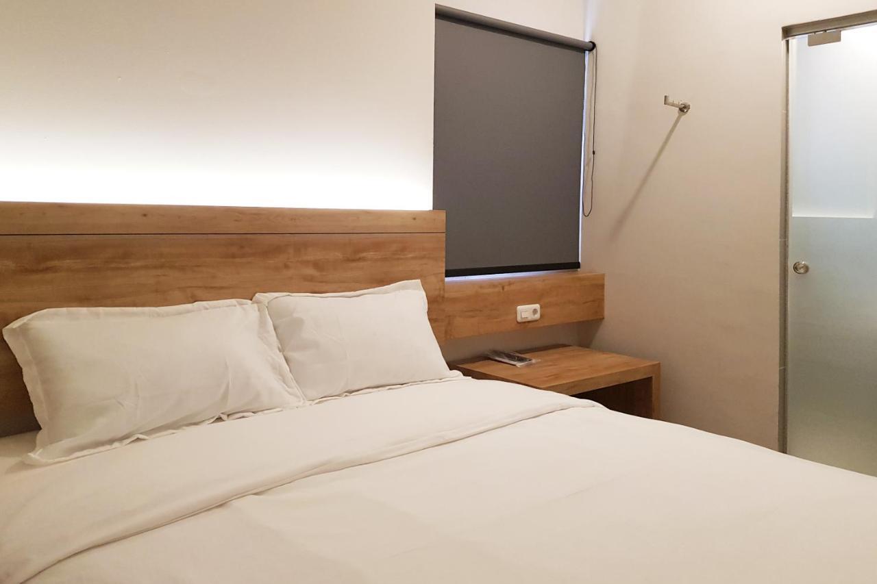 מדאן Oyo 90015 Platinum Guest House מראה חיצוני תמונה