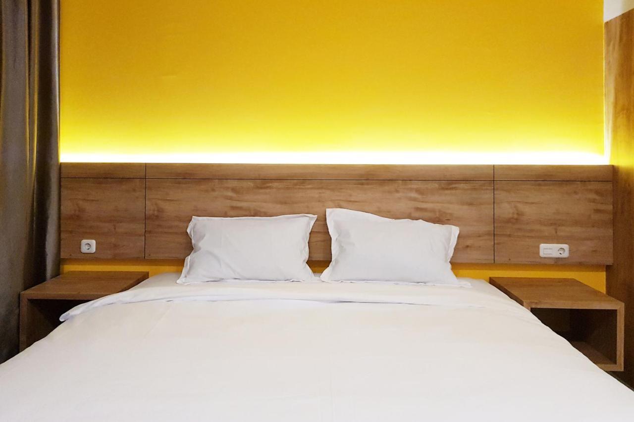 מדאן Oyo 90015 Platinum Guest House מראה חיצוני תמונה
